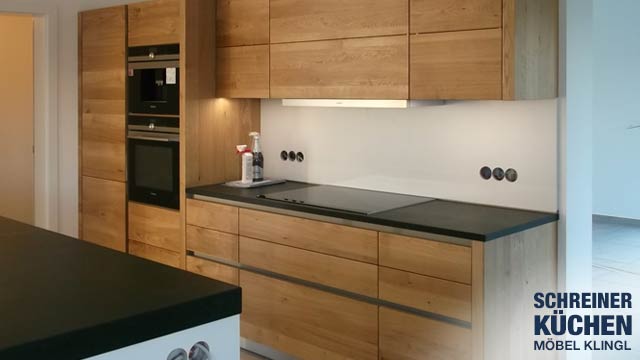 KÜCHEN AUS UNSERER SCHREINEREI in Landshut, Straubing, Dingolfing, Deggendorf, Regensburg, Geiselhöring, Schierling, Ergoldsbach, Essenbach, Mengkofen, Laberweinting, Neufahrn bei Möbel Klingl -
